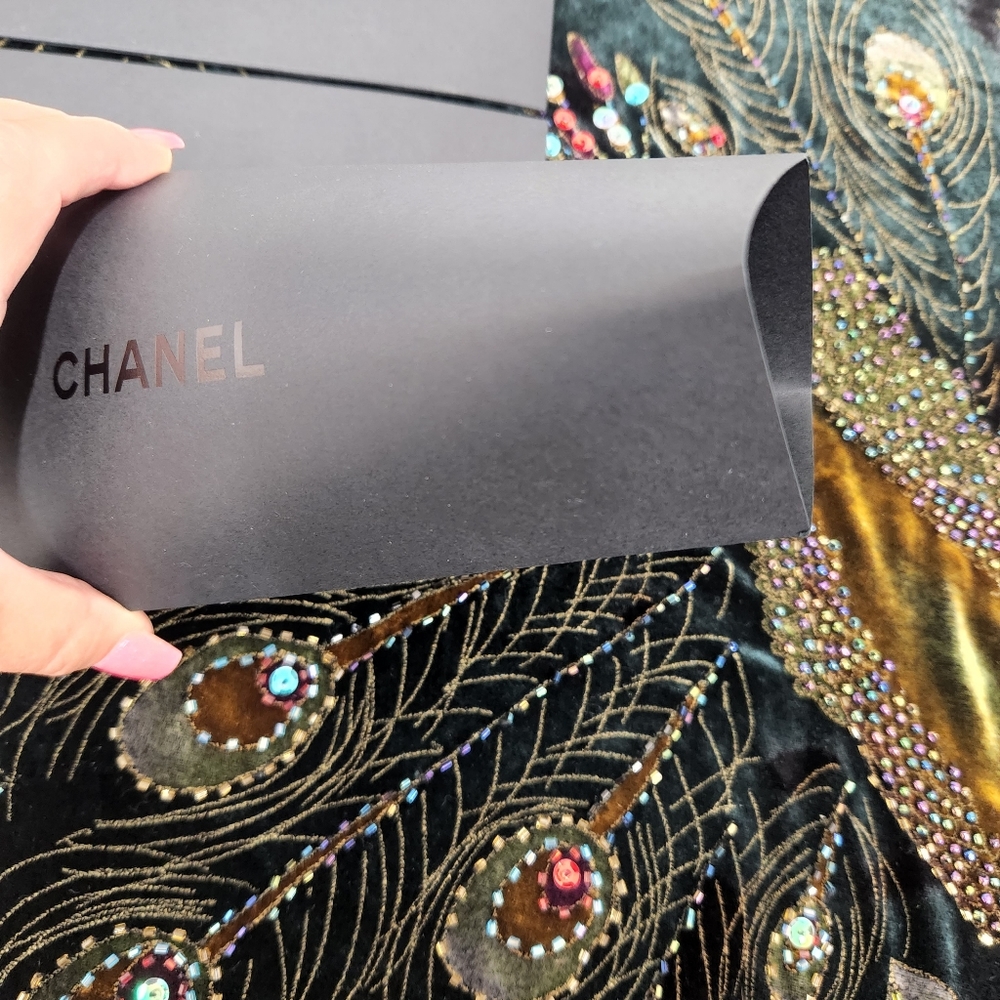 Chanel Envelopes New - Picture 5 of 5